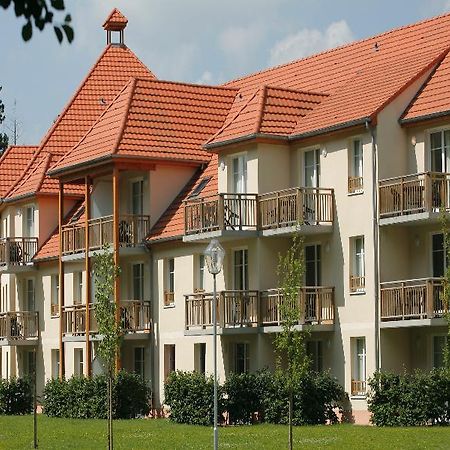 Residence Vtf Les Allees Du Green Levernois Eksteriør billede