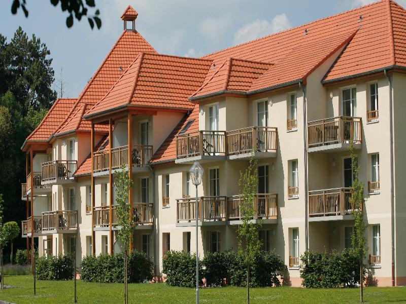 Residence Vtf Les Allees Du Green Levernois Eksteriør billede