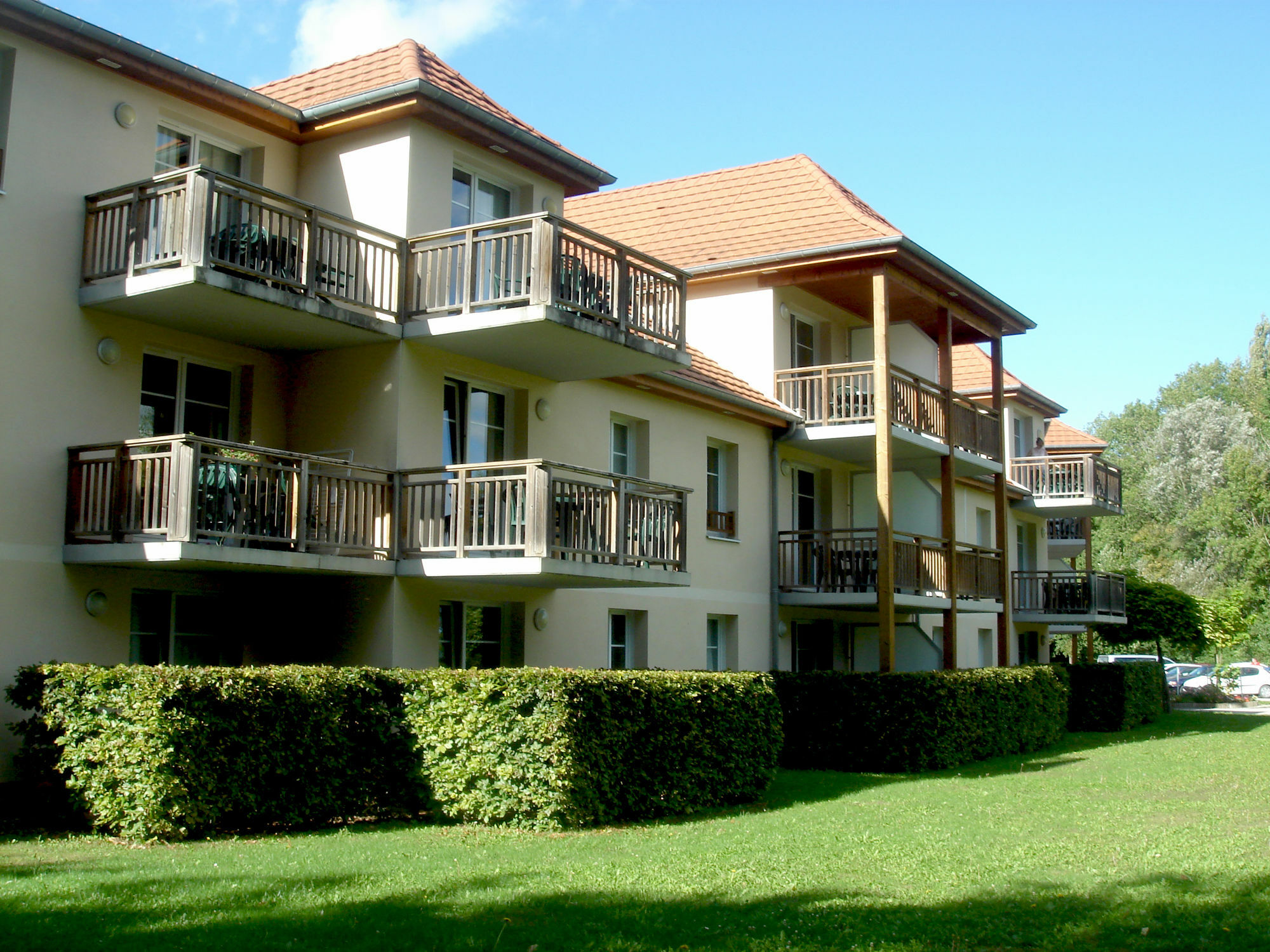 Residence Vtf Les Allees Du Green Levernois Eksteriør billede